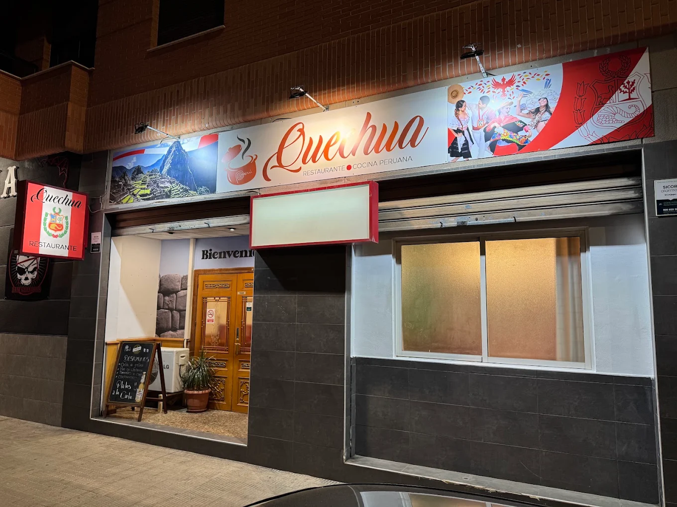 Entrada de Quechua Restaurante en Vila-real